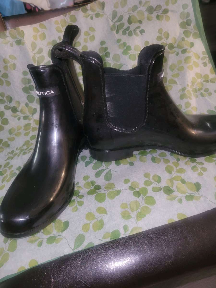 NAUTICA RAIN BOOTS