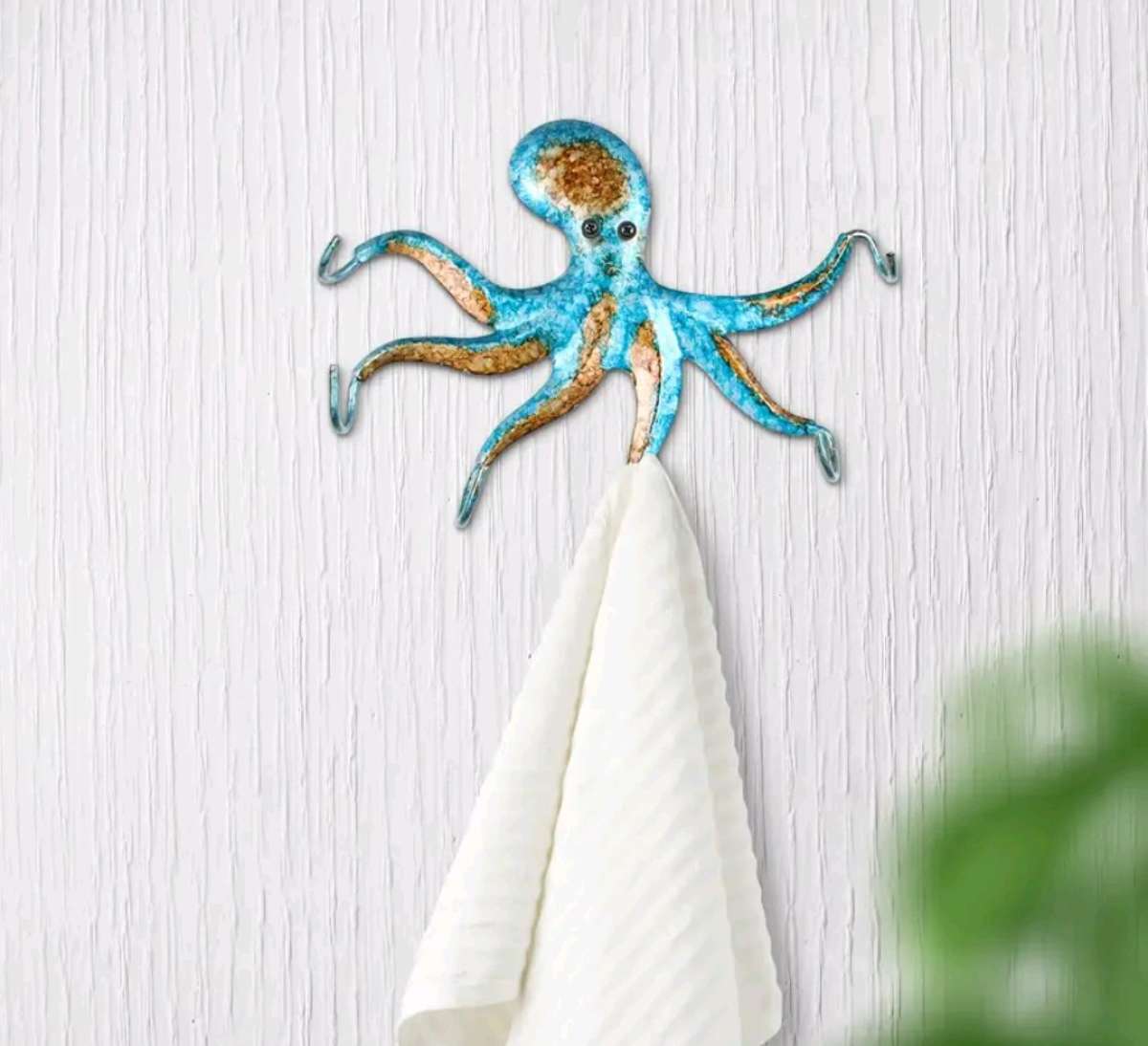 Metal Octopus Hanger