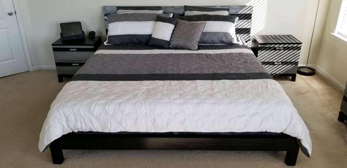 BlackGray all wood 8 Pc King Panel Bed Mattress Included