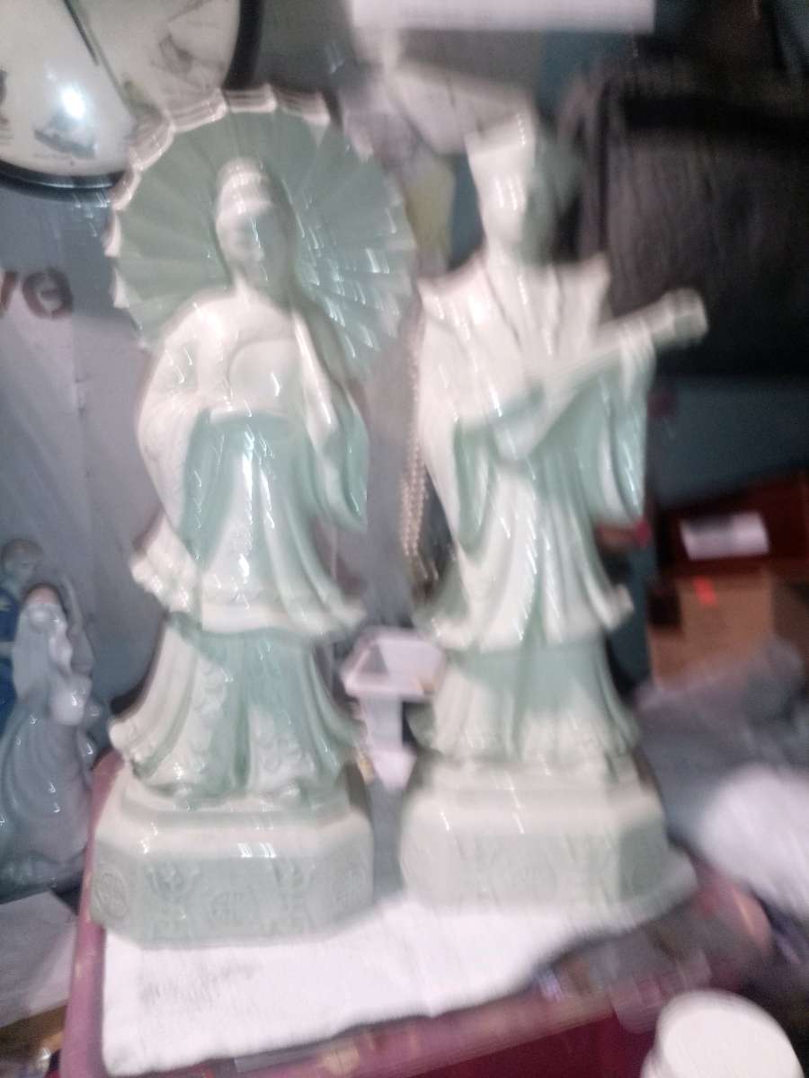 porcelain antique emperor and empress