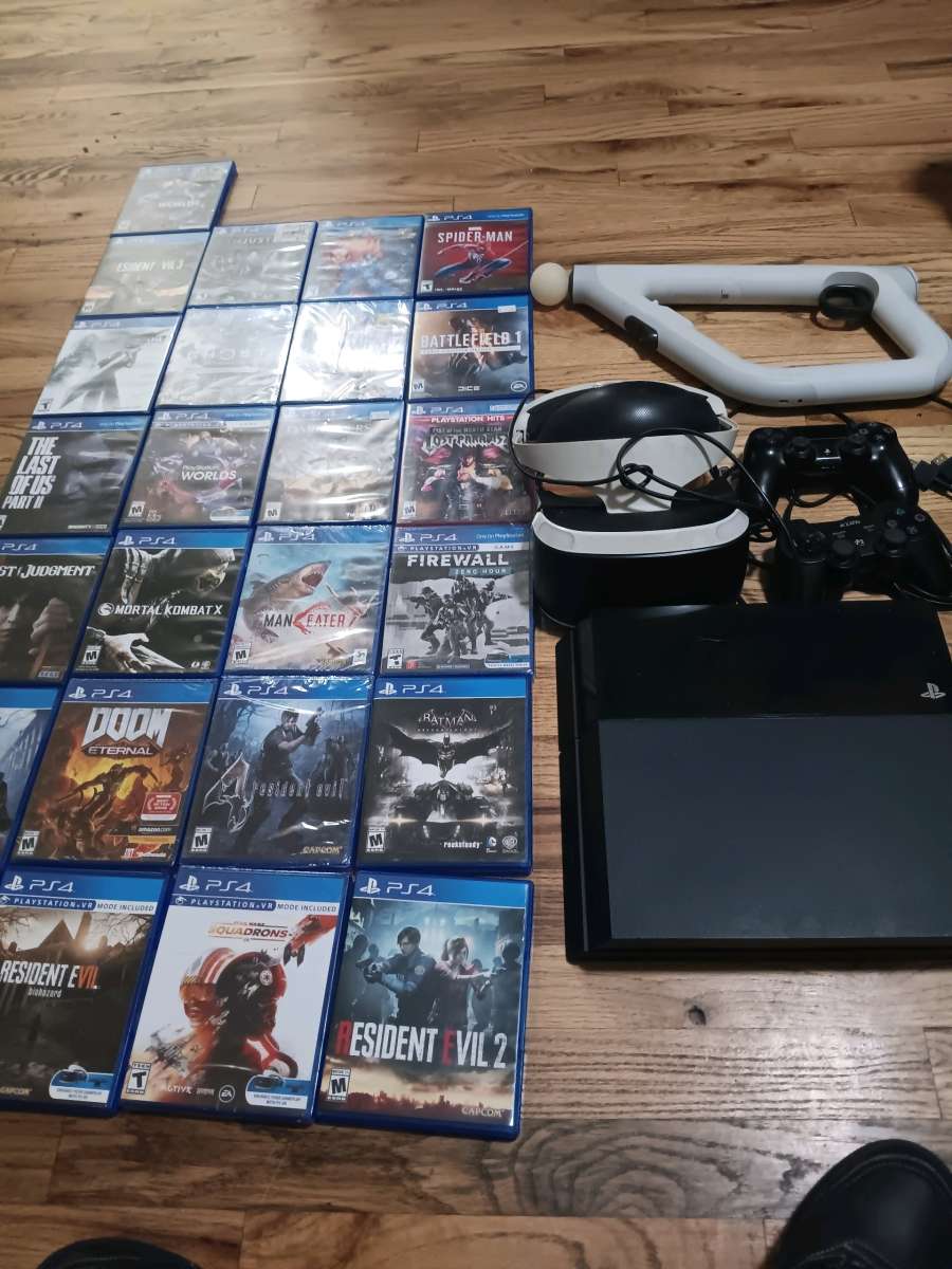 PLAYSTATION 4 BUNDLE