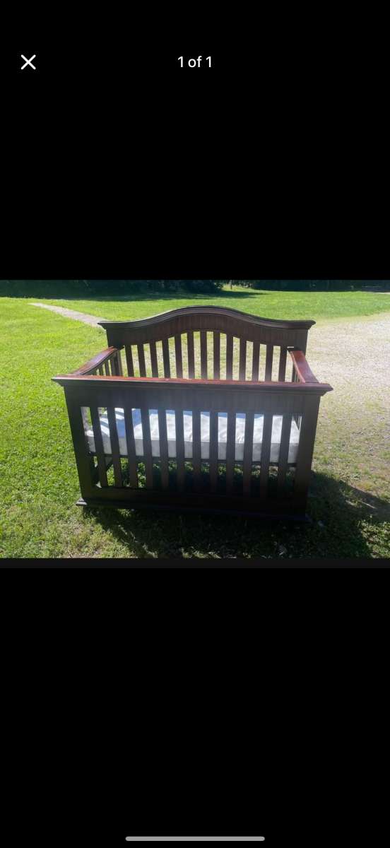 baby crib