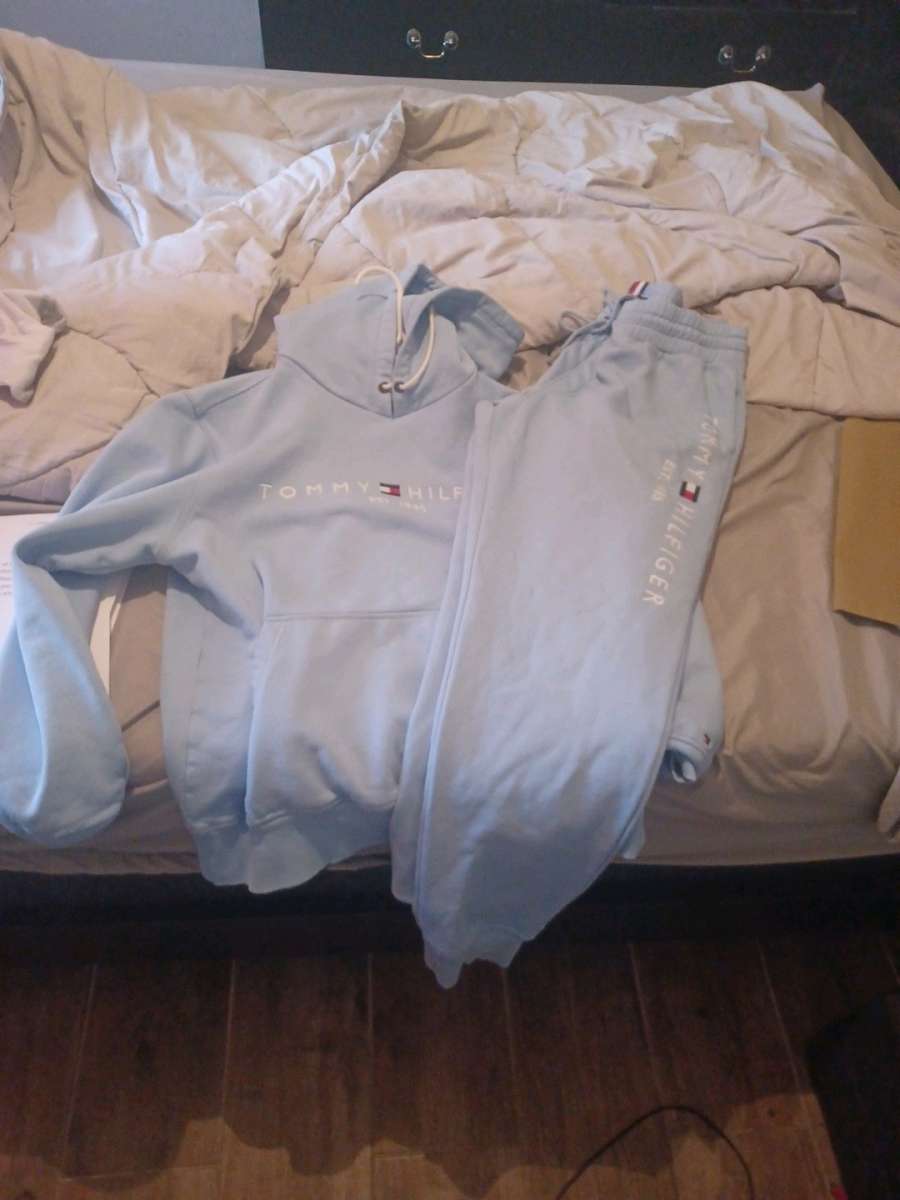 Tommy Hilfiger SweatSuit