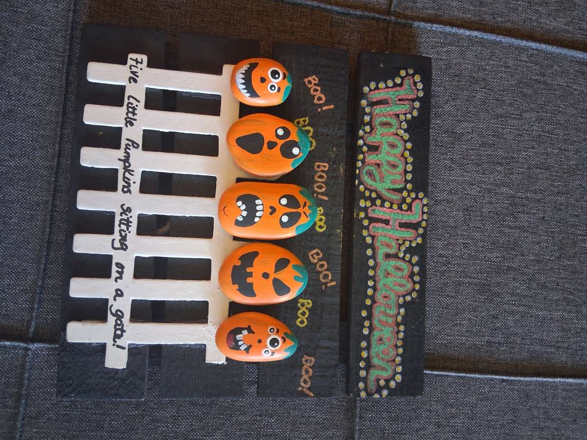 Halloween hanging picture