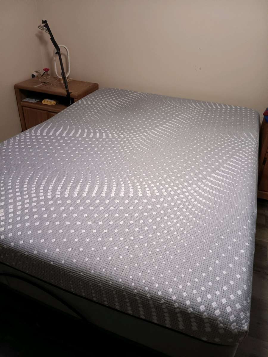 posturepedic hybrid valley road white queen mattress