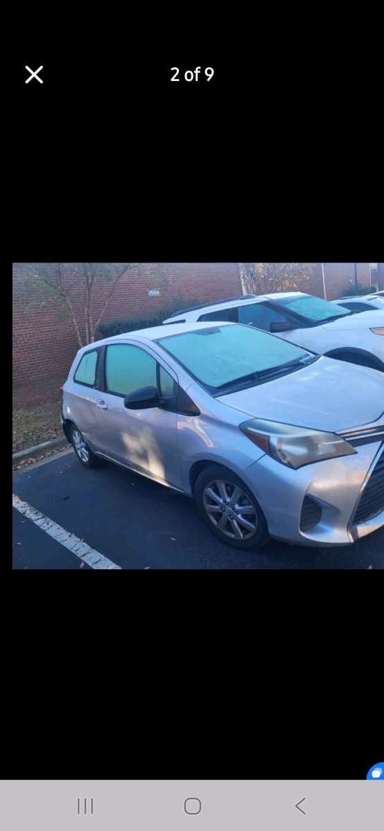 2015 Toyota YARIS LE