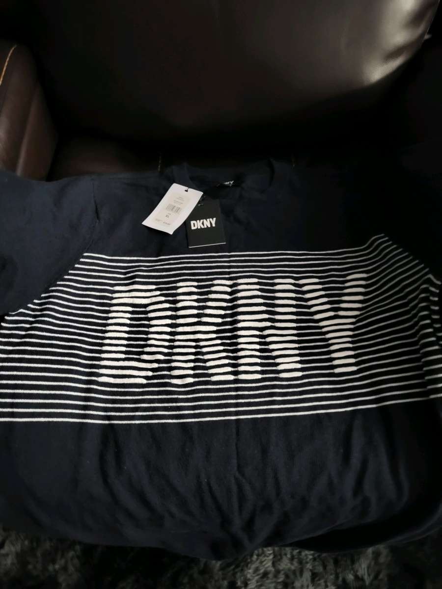 Lightweight XL DKNY Summer Sweater