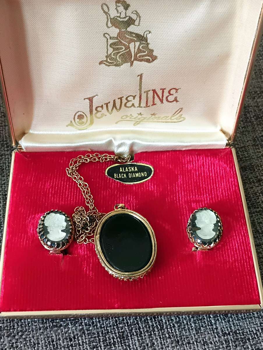 Alaska black diamond necklace and earrings