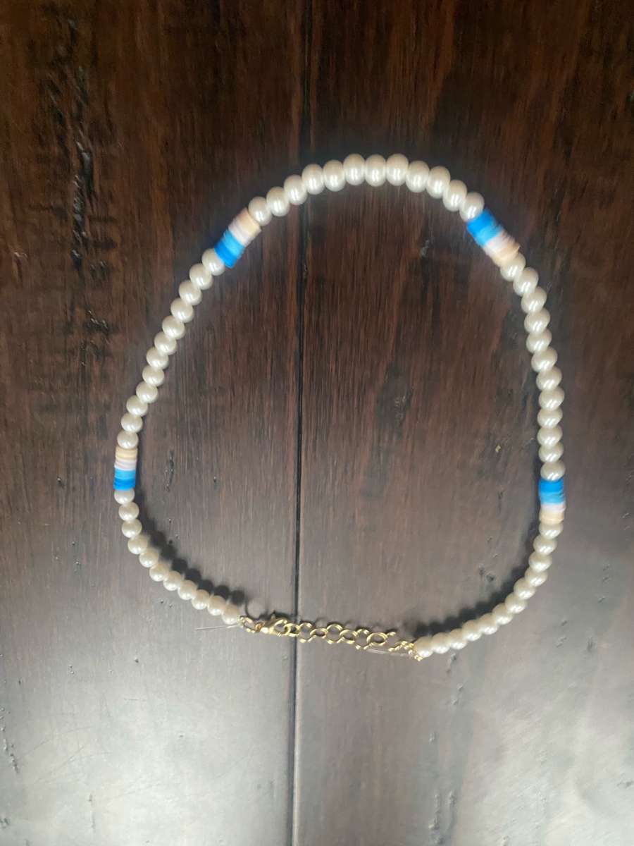pearly beach necklace