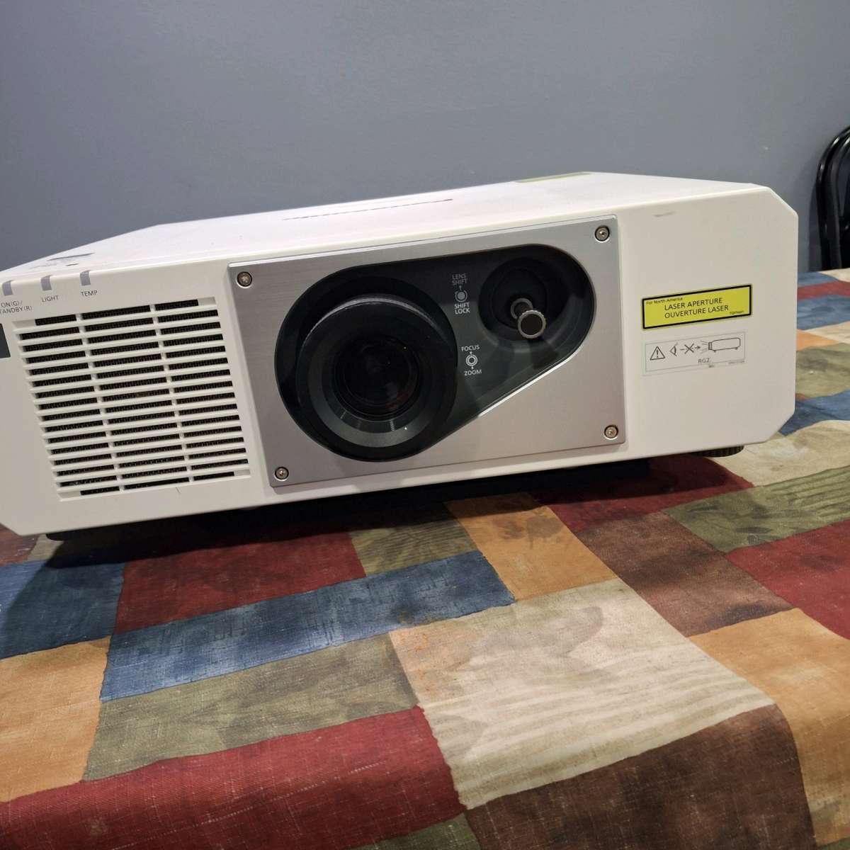 panasonic projector