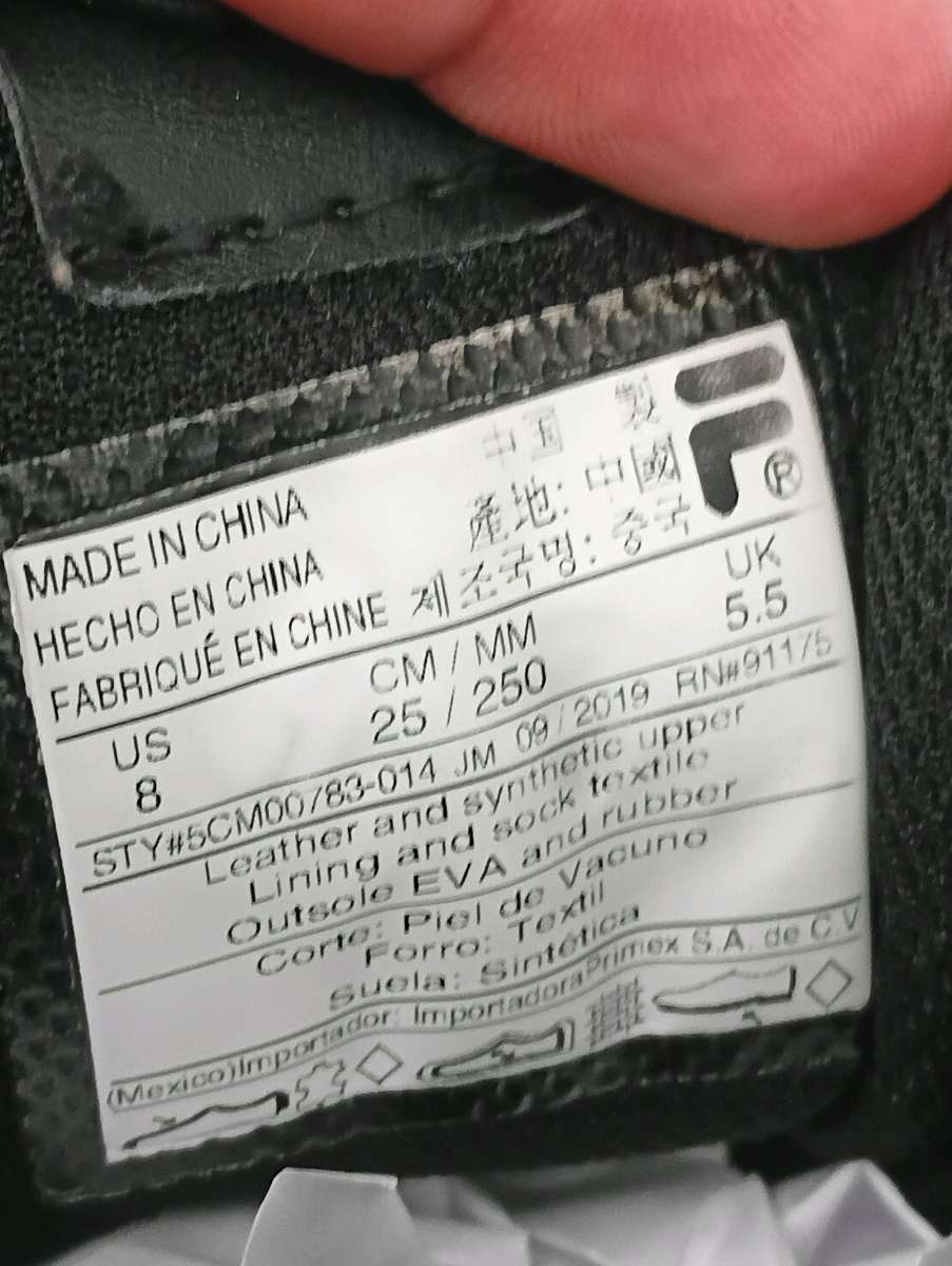 FILA Shoes Womens Sneaker size 8 Low Top Leather Lace Up Ath