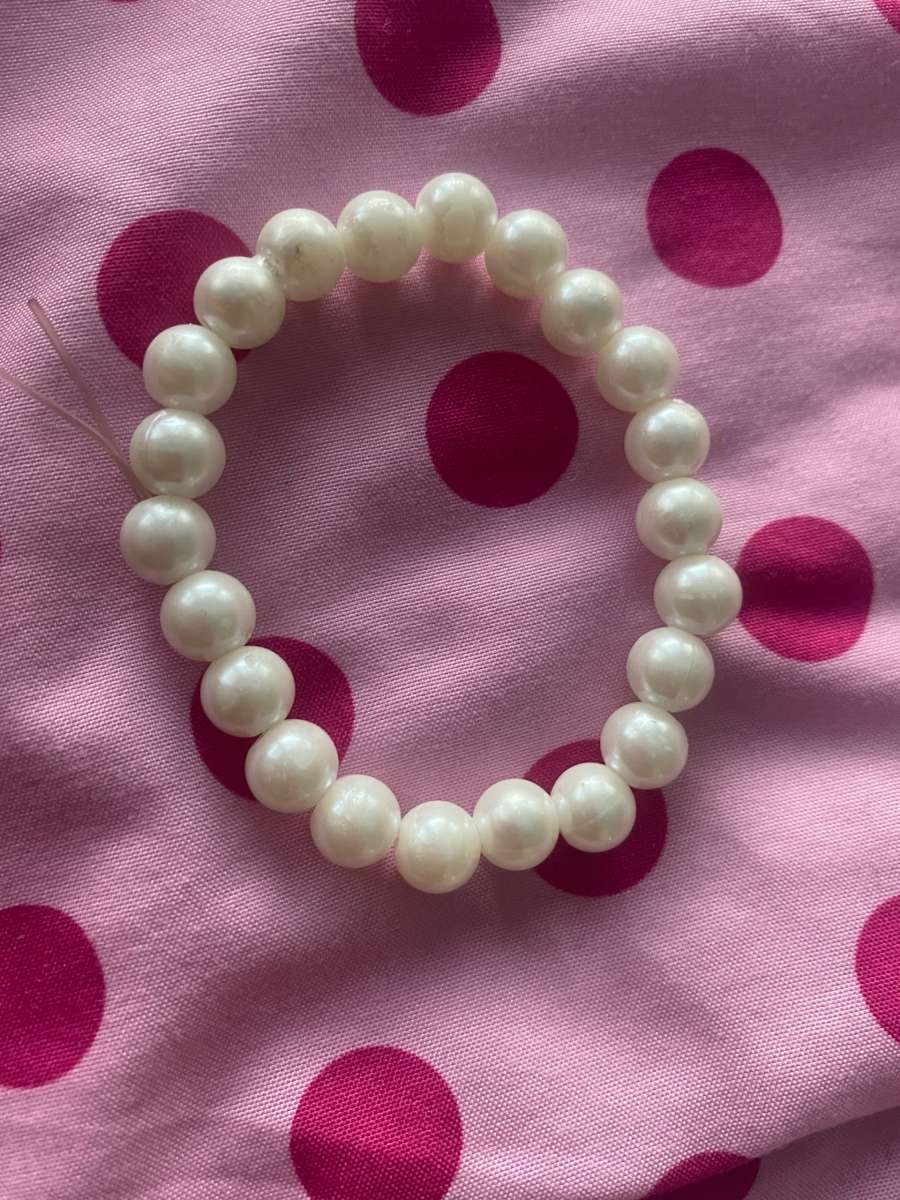 big pearl braclets