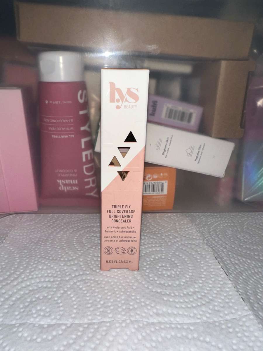Lys Triple Fix Full Coverage Brightening Concealer