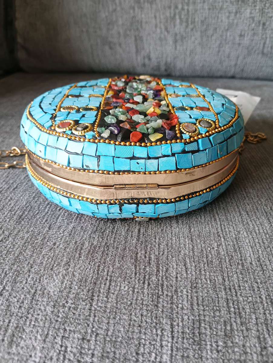 Lulu Gipsy Circle Crossbody Purse