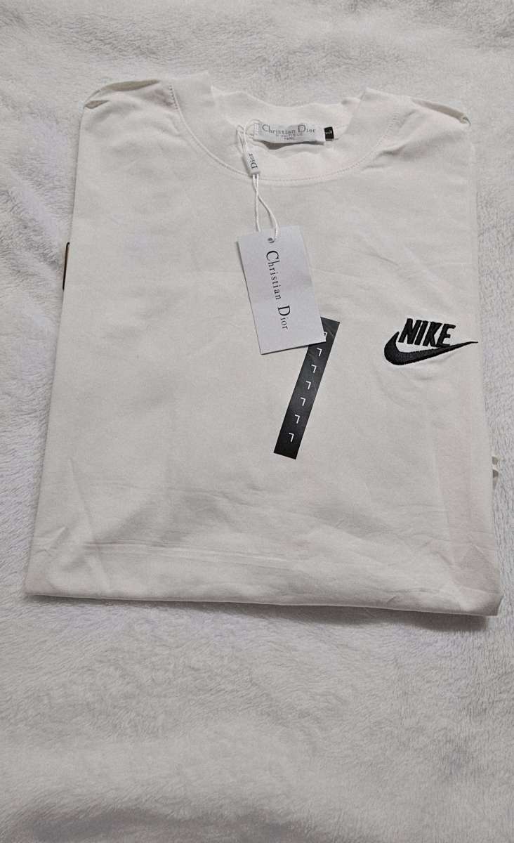 Hermosa Camisa Nike y cristian dios Talla L Para Hombre