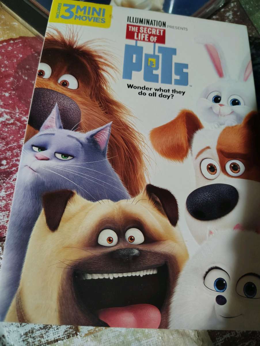 Secret Life of Pets 1 and 2 bundle