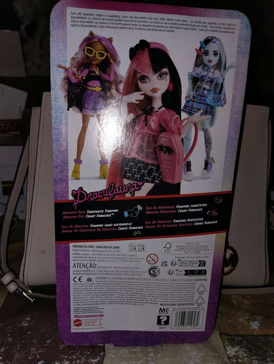 Monster High Day Out Draculaura doll