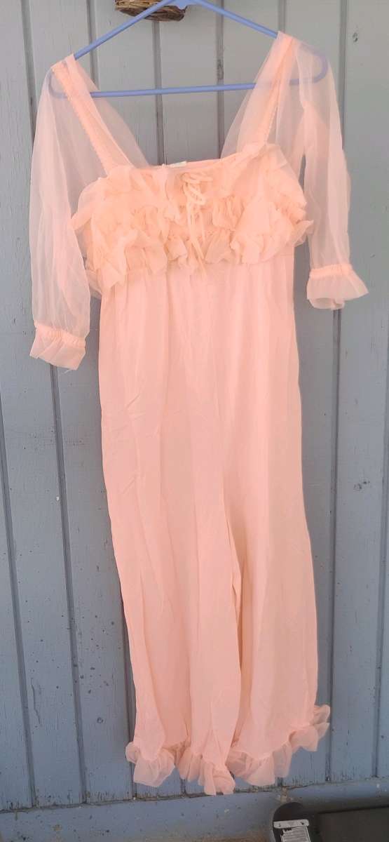 Vintage Ladies Sleepwear
