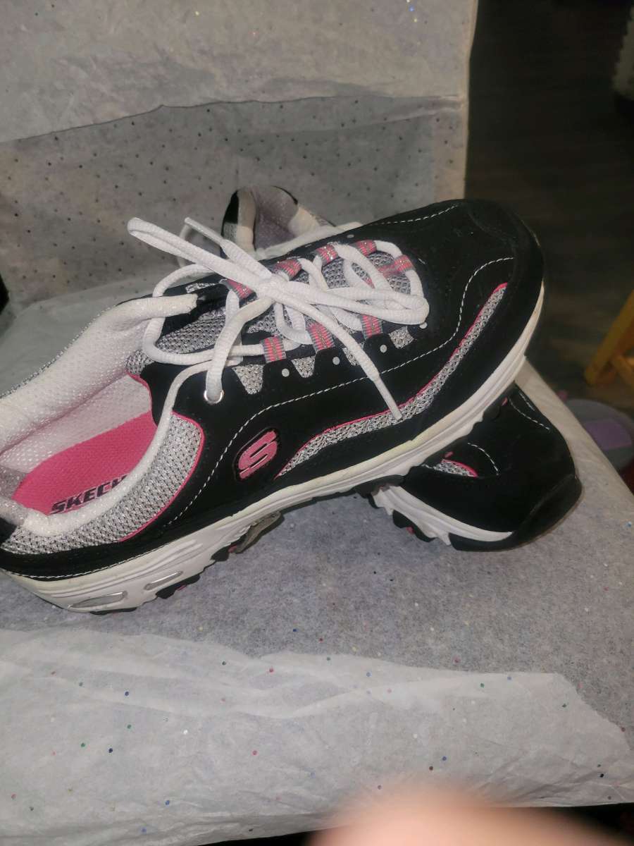 Sketchers Pink and Black