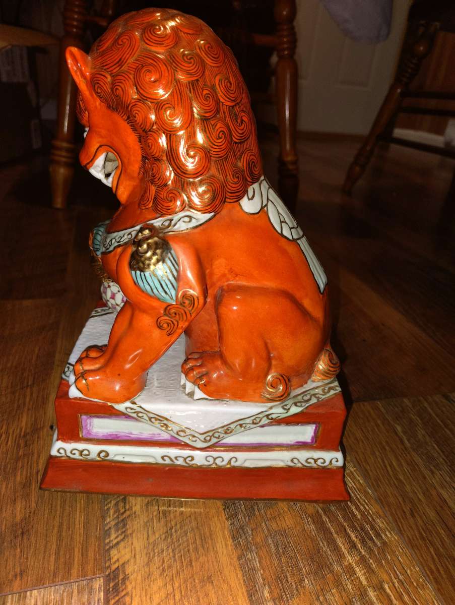 ancient Chinese red glaze porcelain Fengshui Foo Fu Dog