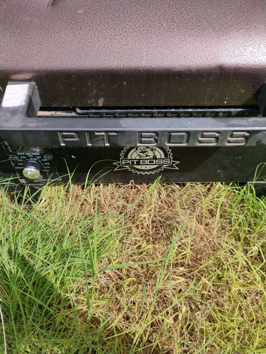 Smoke Pit Boss