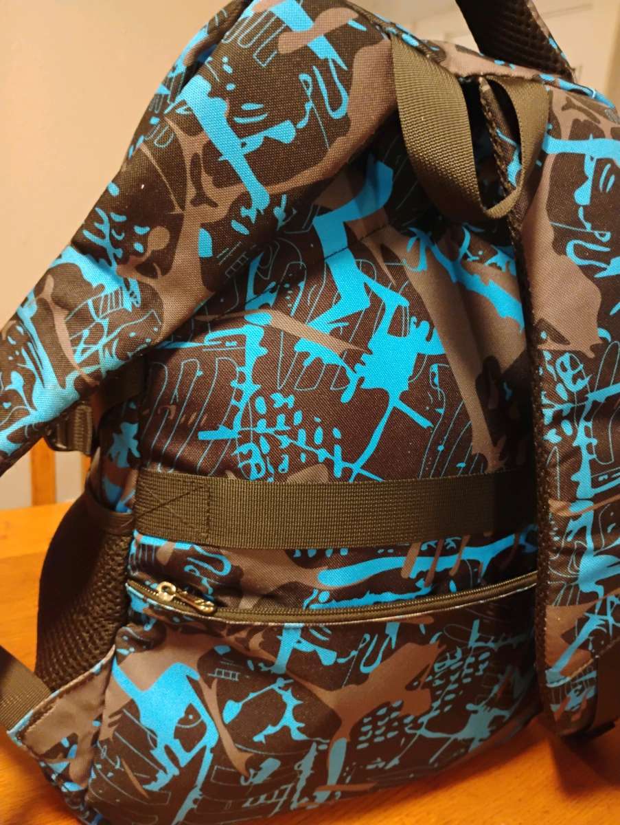 mochila con lonchera