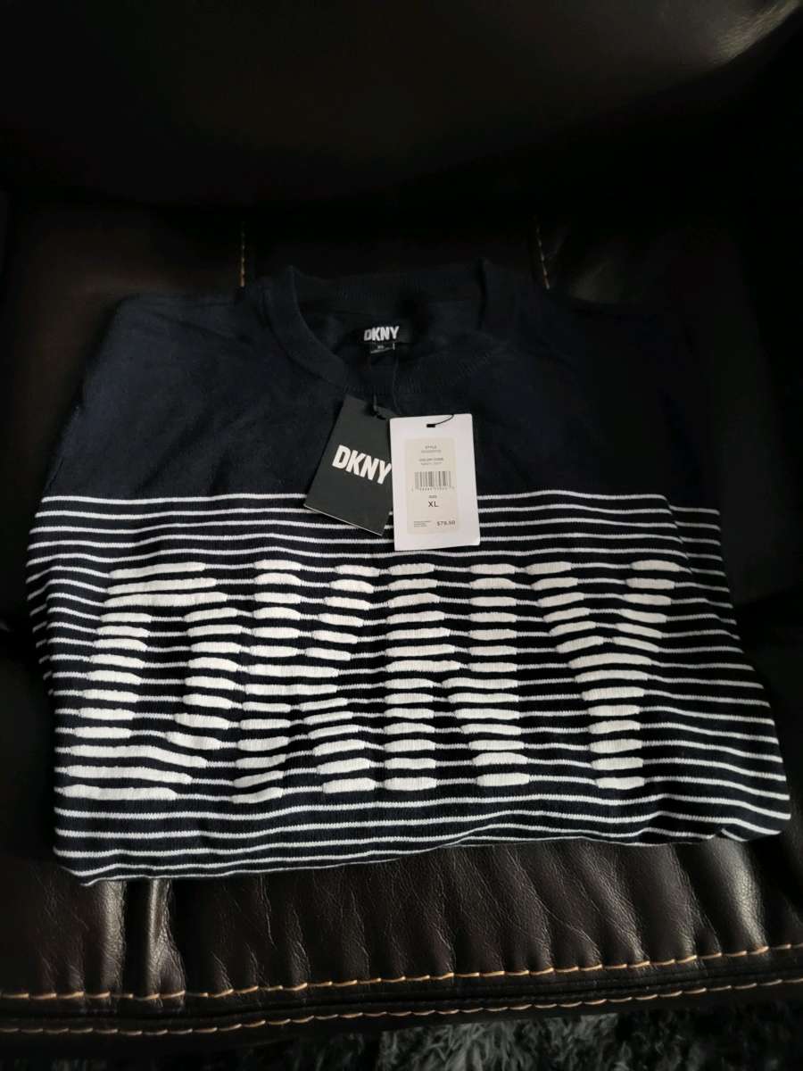 Lightweight XL DKNY Summer Sweater