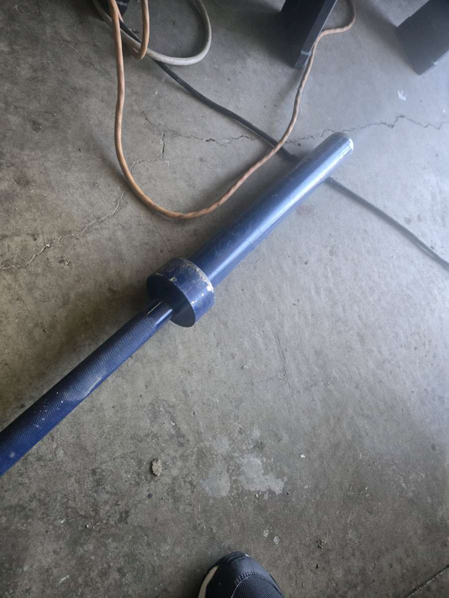 45 pound Olympic weight bar bar