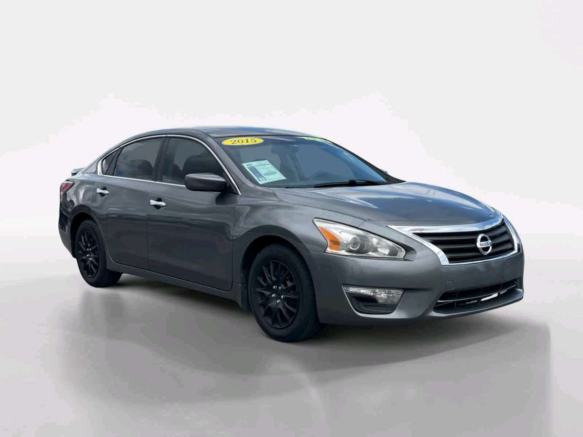 2015  Nissan Altima S