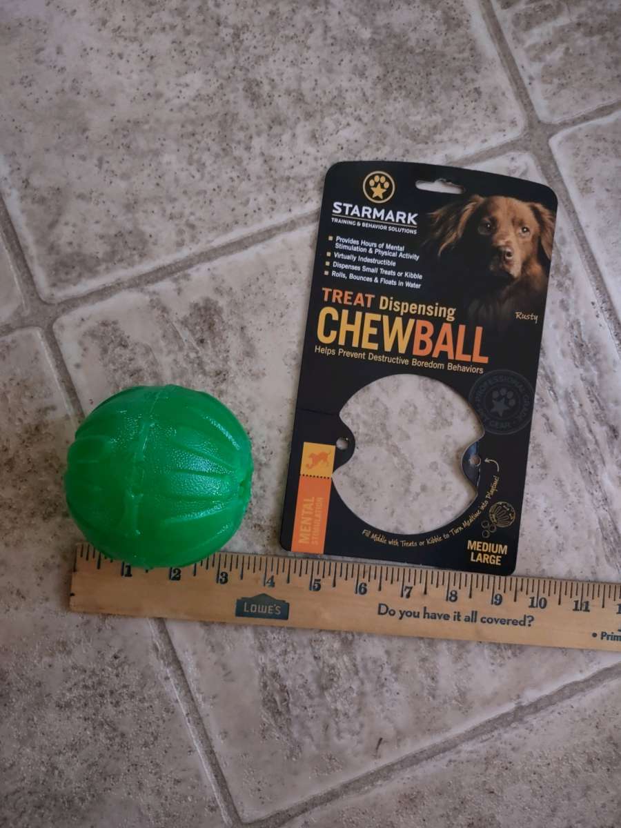 Starmark Treat dispensing chew ball Medium Large used