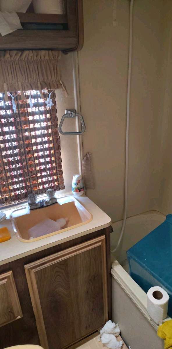 1986 Fleetwood bounder rv