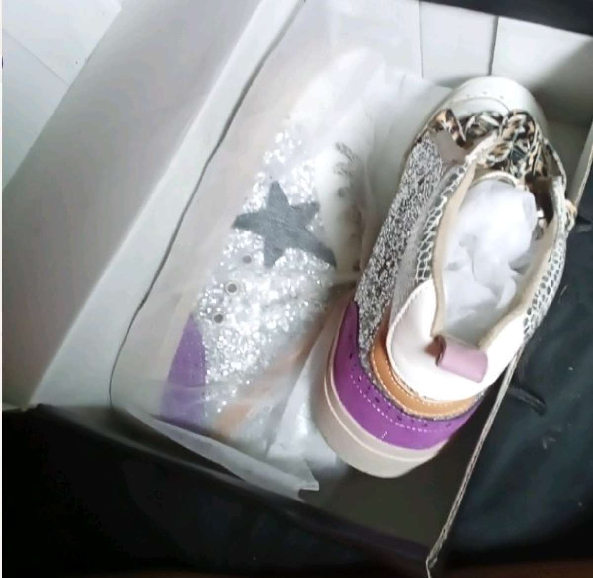 Shu shop size 8 womens fashion sneakers