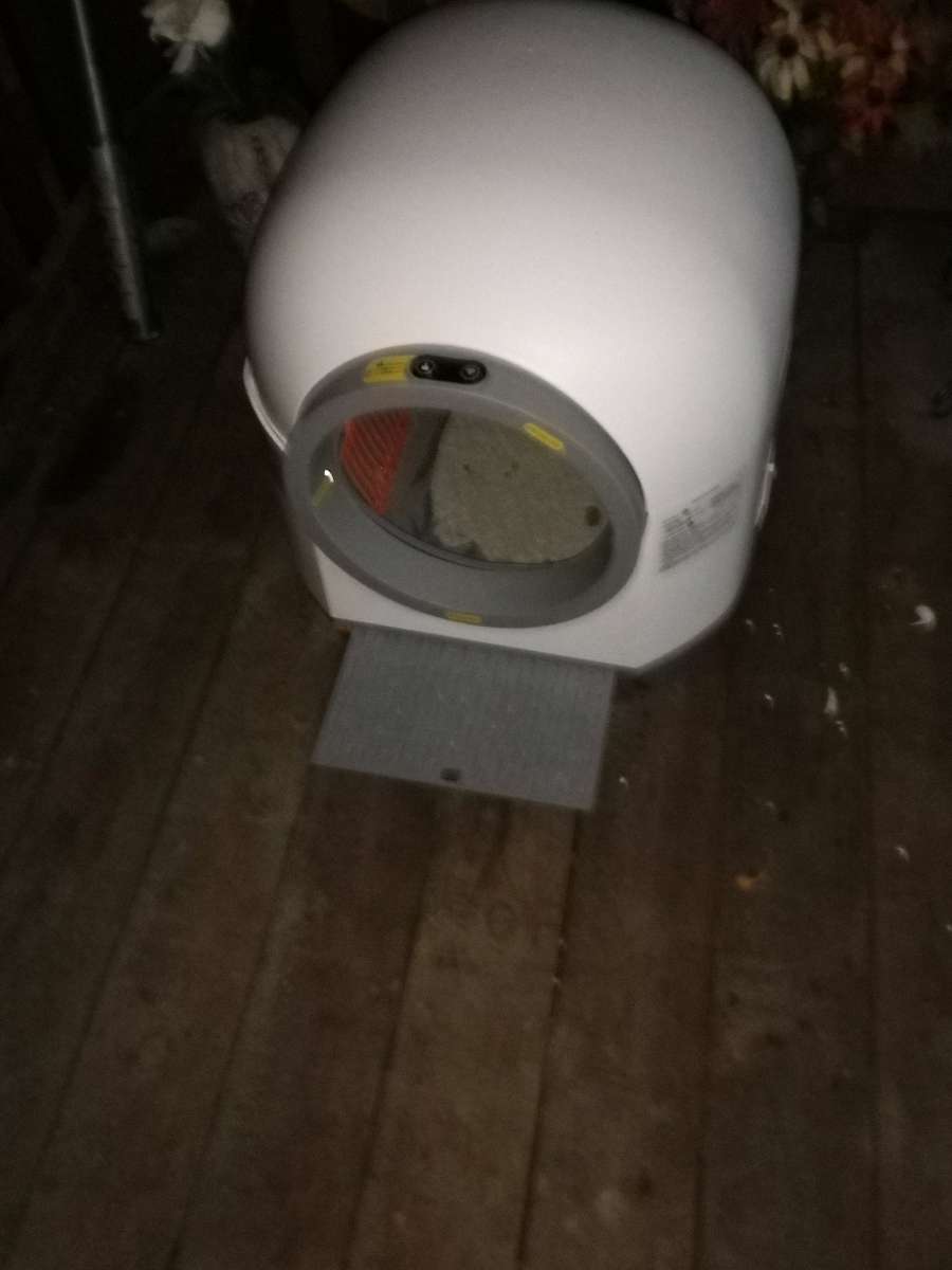cat litter robot