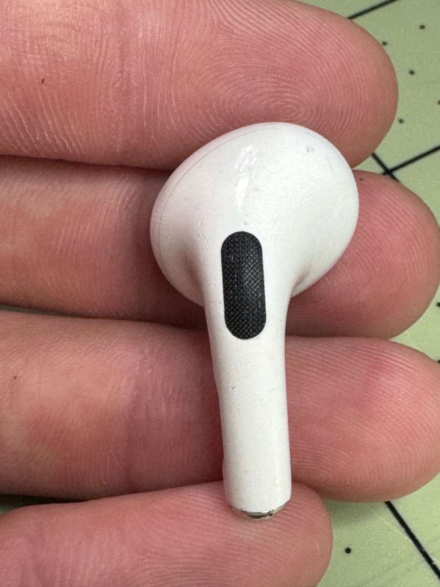 Apple AirPods Pro 1st Gen Replacement ONLY Left Earbud A2084
