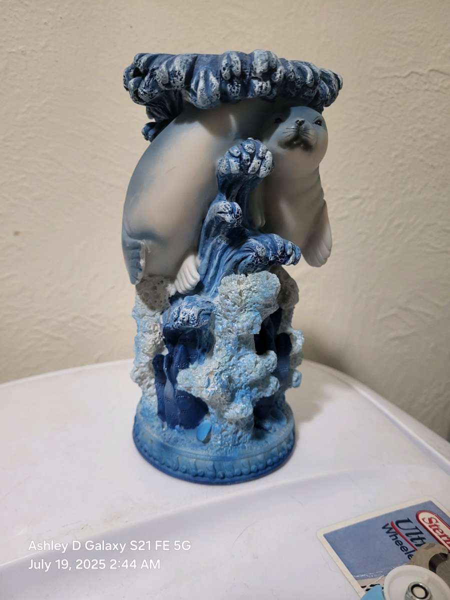 Dark Blue Seal Candle Holder