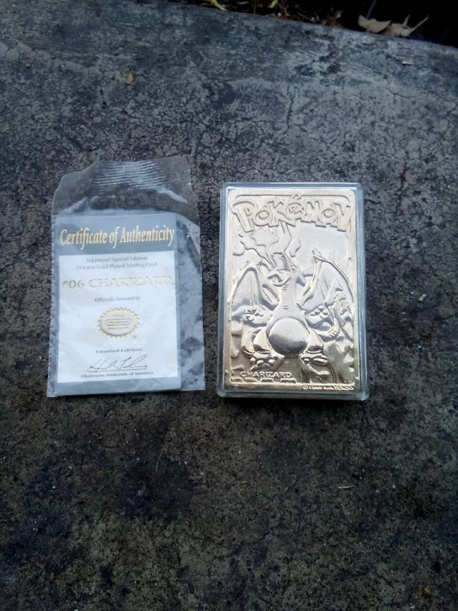 Charizard Gold Plated trading card