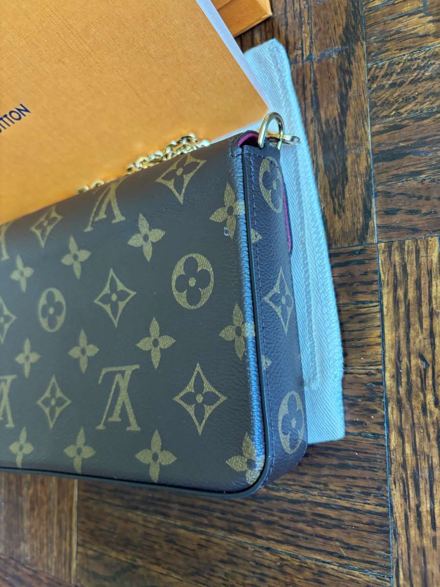 lv pochette felicie
