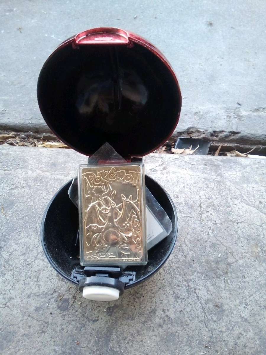 Charizard Gold Plated trading card