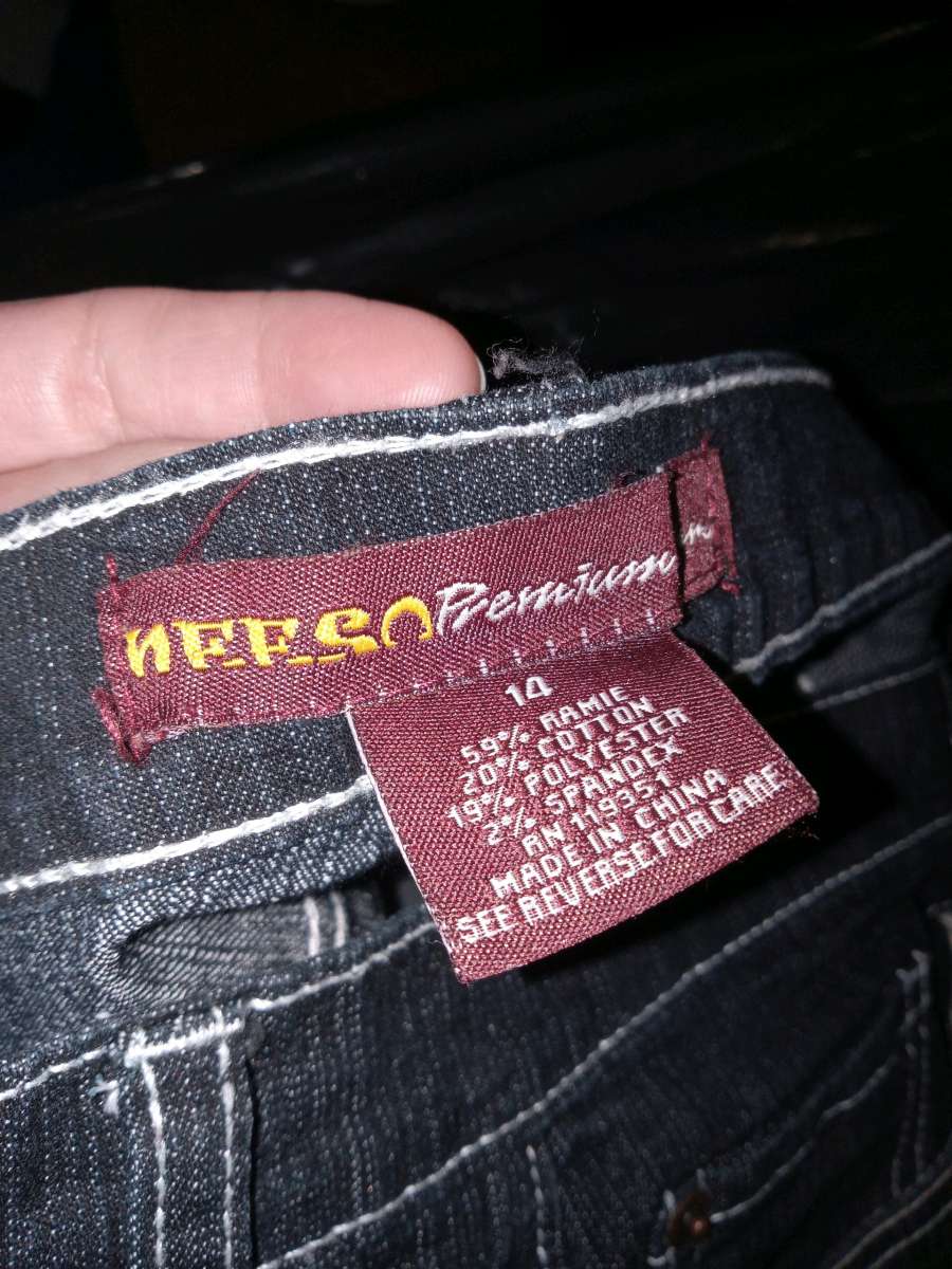 Neeso jeans