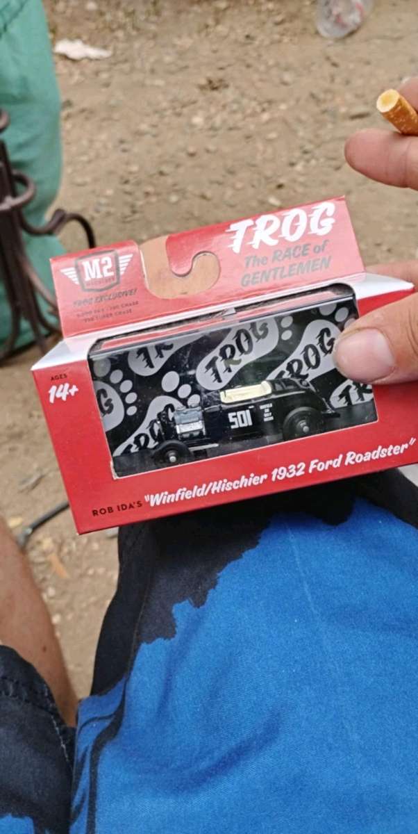 Hot Wheels 4 piece