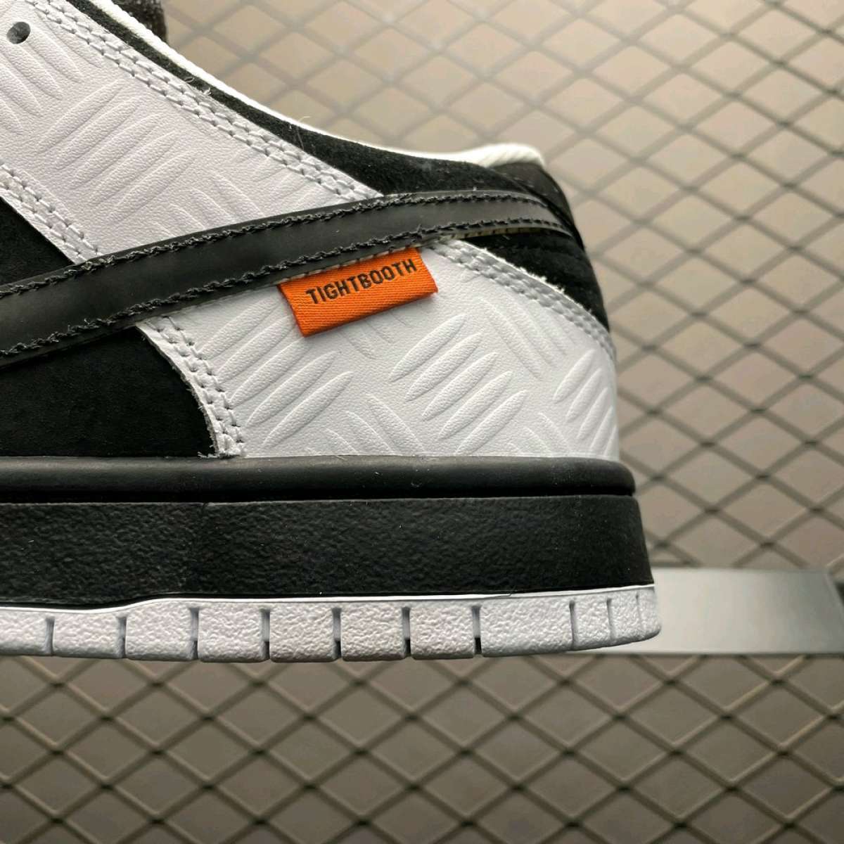 TIGHTBOOTH x Nike SB Dunk Low PRO