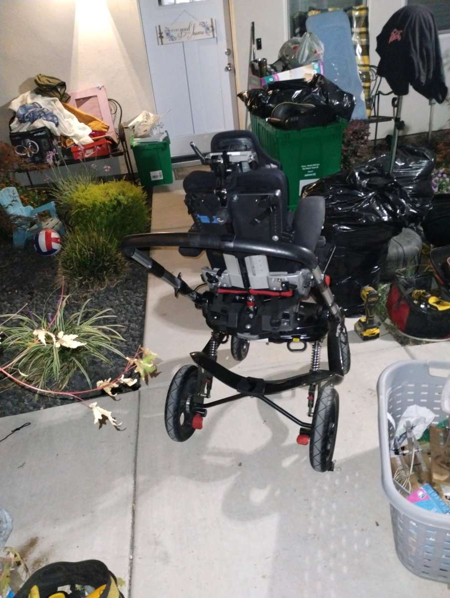 R82 Stingray Pediatric Wheelchair