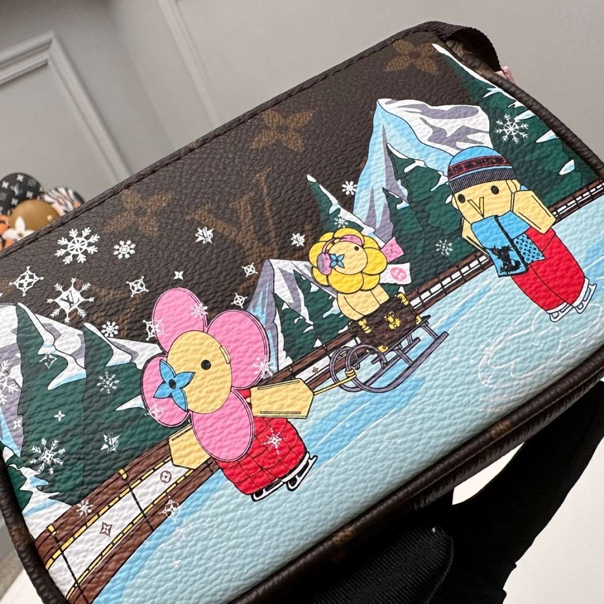 LOUIS VUITTON Limited Edition Monogram Canvas Christmas 2022