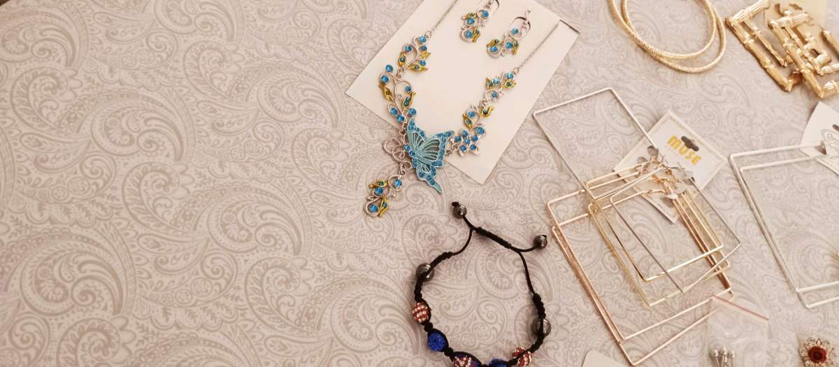 clearing out Jewelry