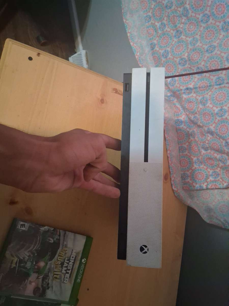 XBOX ONE S