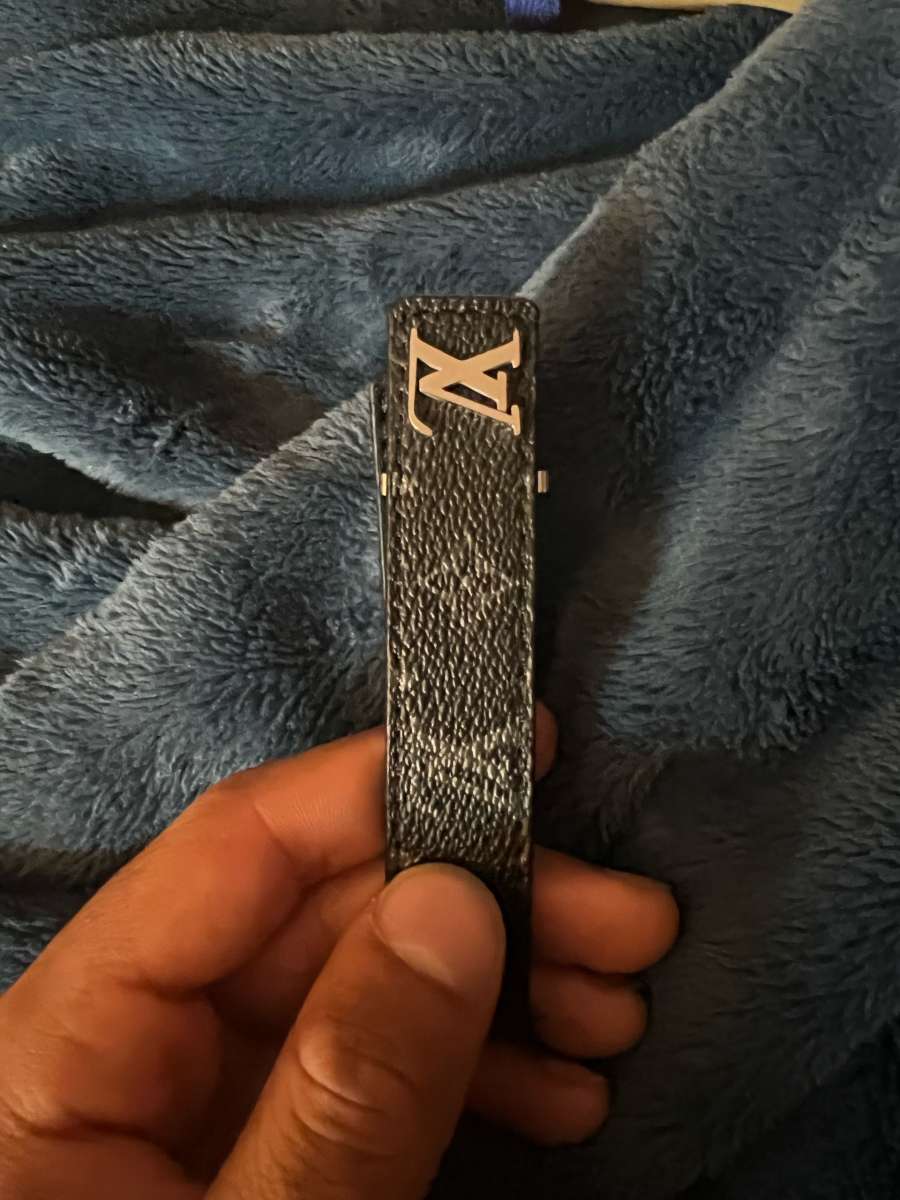 LuxuryInspired Slim Bracelet w Box  Clean  Minimal Look