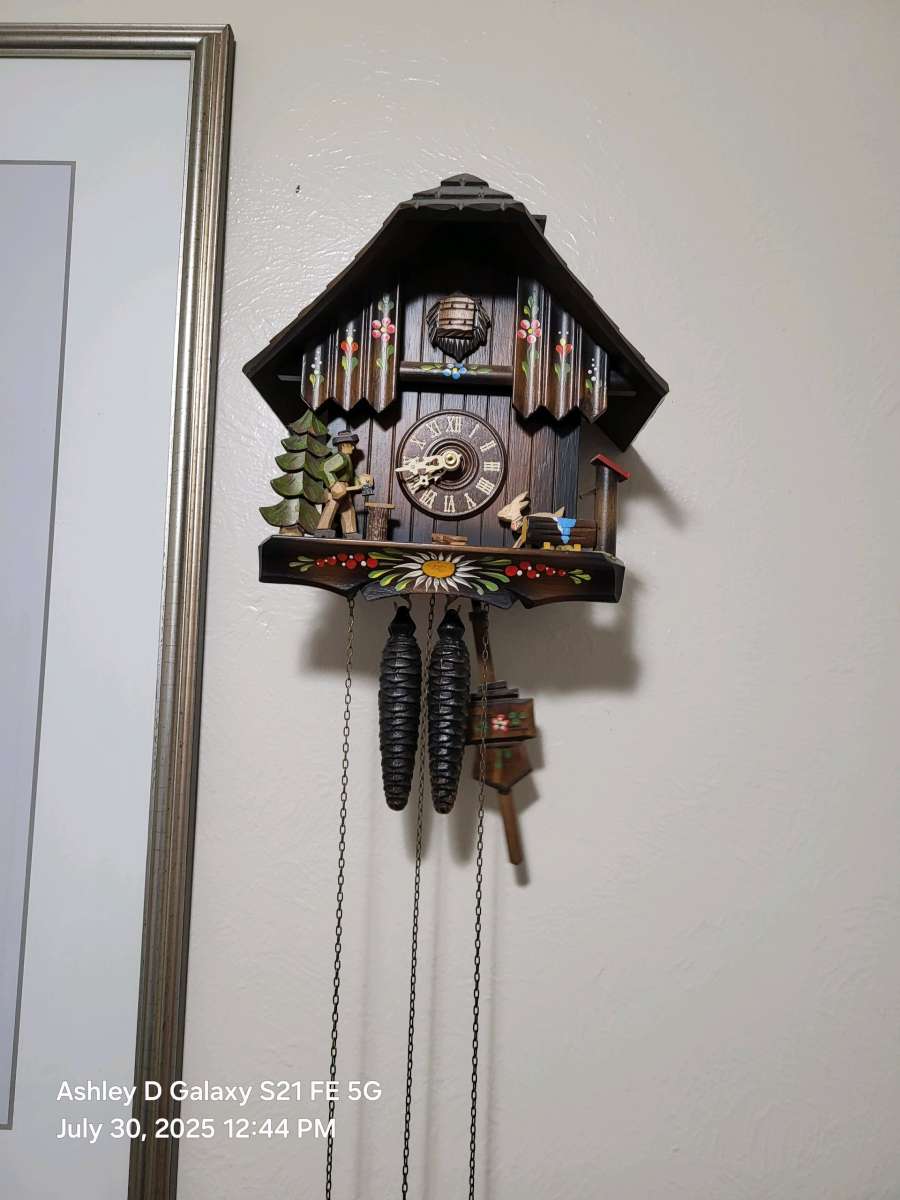 1970s vintage German cuckoo clock with pine cones and pineap