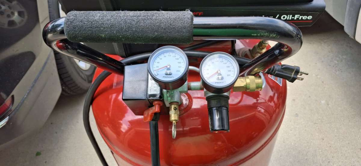 craftsman 33gallon 150 psi air compressor like new