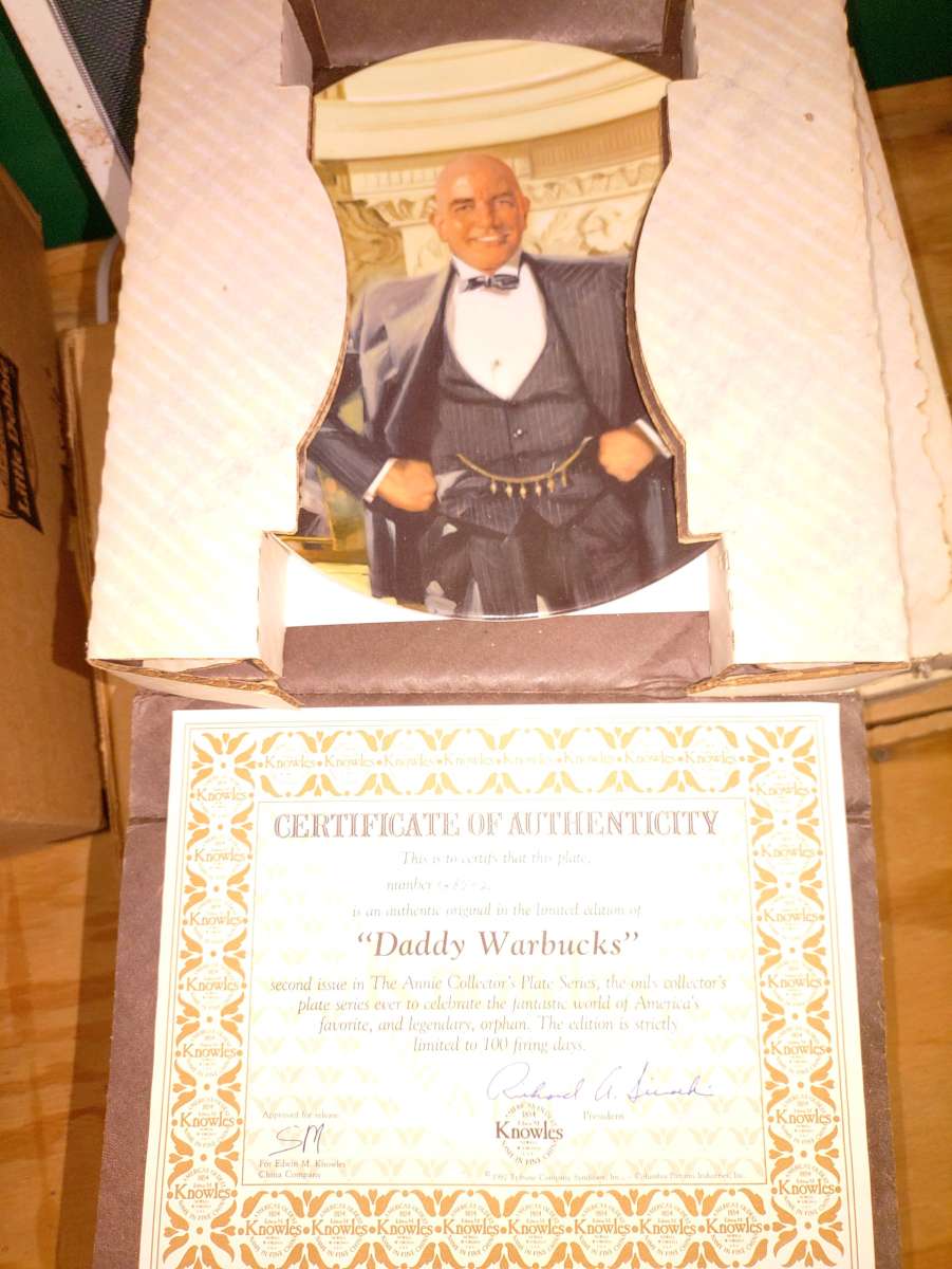 Little Orphan Annie collector plates