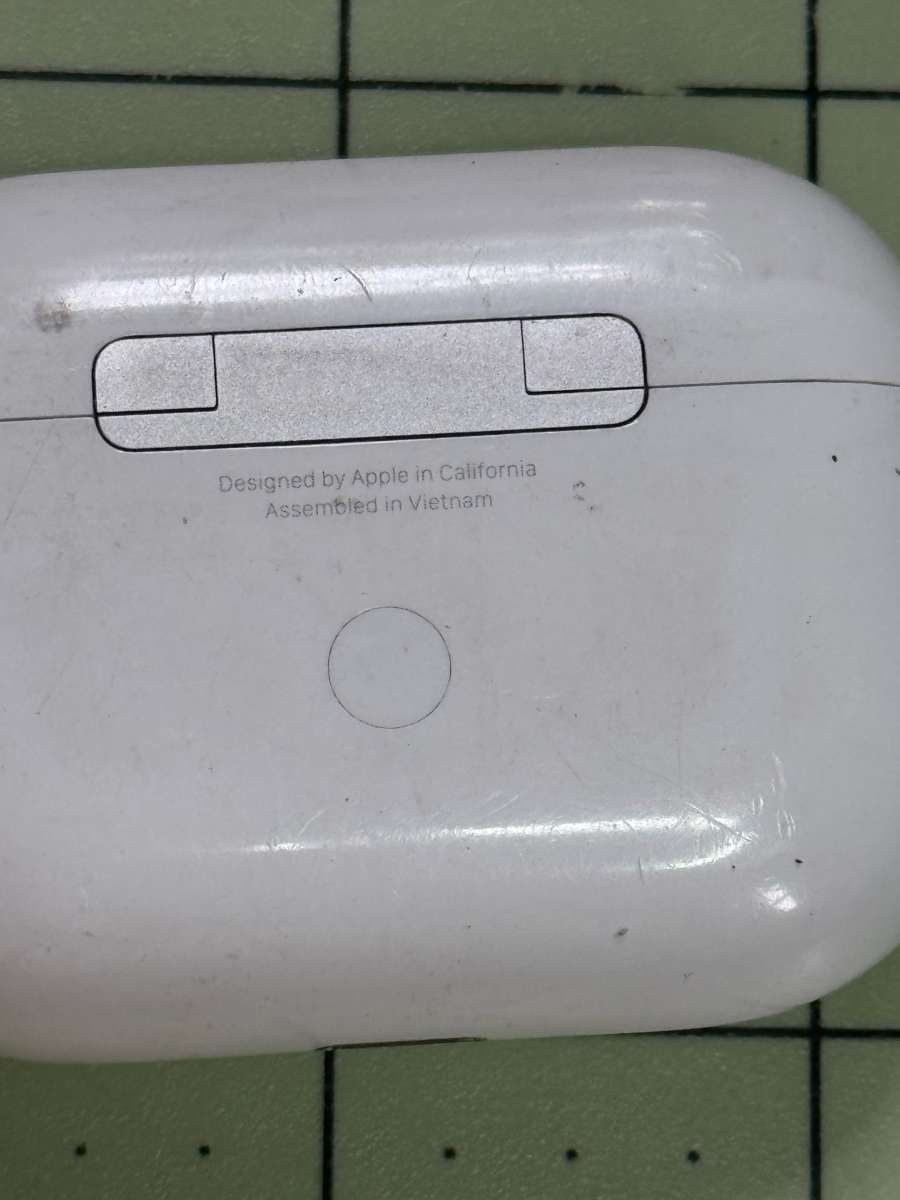 Genuine Apple AirPods Pro 1st Gen Charging Case A2190 Case O